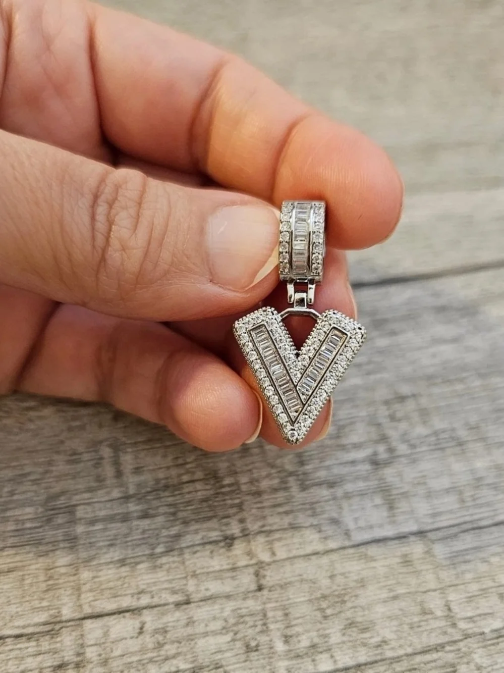 Sterling Silver 'V' Initial Pendant with Clear CZ Accents - Picture 1 of 2
